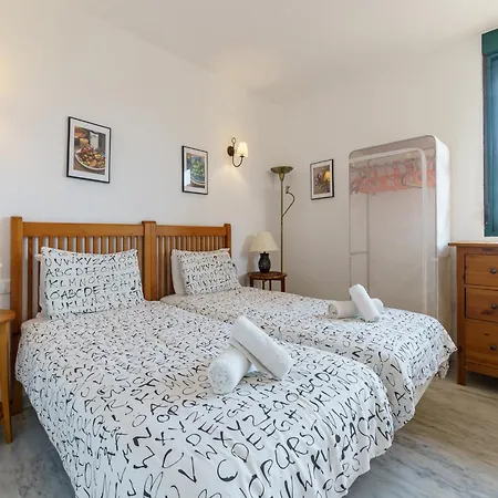 3 Bedroom Penthouse In Hébergement de vacances *