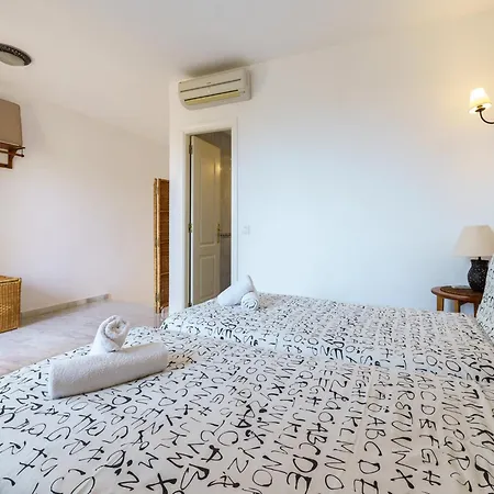 度假居 3 Bedroom Penthouse In *
