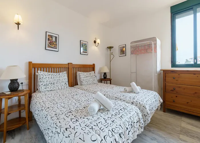 3 Bedroom Penthouse In Hébergement de vacances *