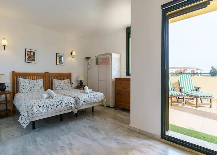 3 Bedroom Penthouse In *